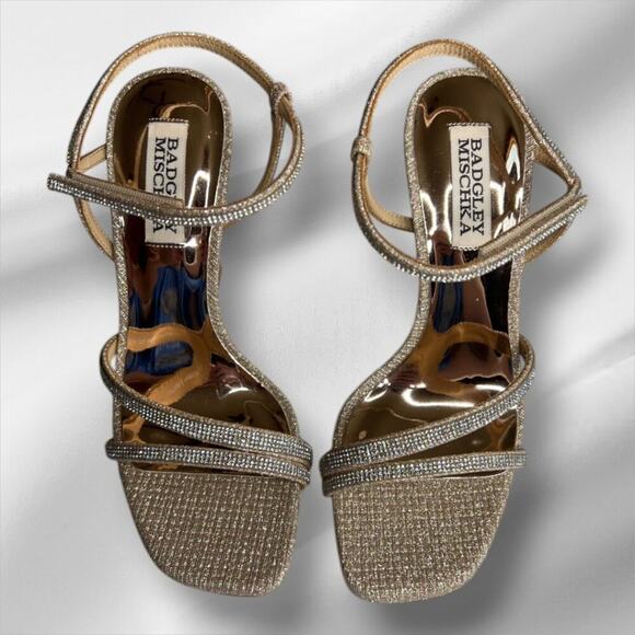 Badgley Mischka Urbana Pale Gold Size 6 - Picture 3 of 8